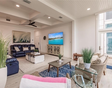 6042 W Peppertree Way - Photo Thumbnail 9