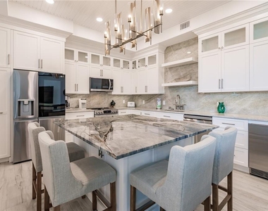 6042 W Peppertree Way - Photo Thumbnail 10