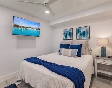 6042 W Peppertree Way - Photo Thumbnail 21