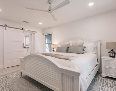 6042 W Peppertree Way - Photo Thumbnail 18