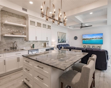 6042 W Peppertree Way - Photo Thumbnail 13
