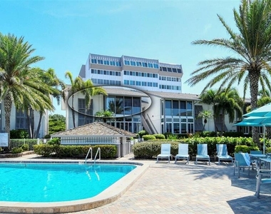 6044 W Peppertree Way - Photo Thumbnail 19