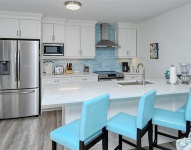 6044 W Peppertree Way - Photo Thumbnail 10