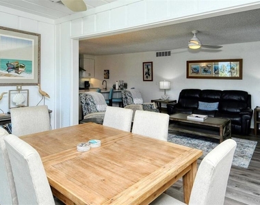 6044 W Peppertree Way - Photo Thumbnail 13