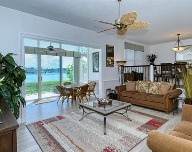 6047 E Peppertree Way - Photo Thumbnail 21