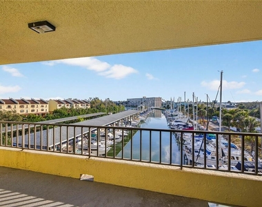 1750 Harbor Place S - Photo Thumbnail 14