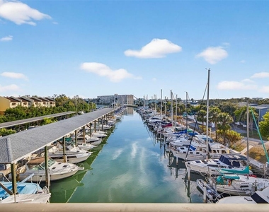 1750 Harbor Place S - Photo Thumbnail 19