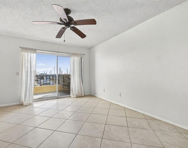 1750 Harbor Place S - Photo Thumbnail 12