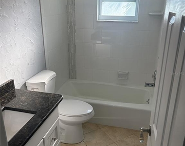 5784 Bay Pines Lakes Boulevard - Photo Thumbnail 5