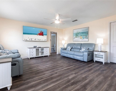 6020 Midnight Pass Road - Photo Thumbnail 2