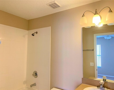 5311 Paradise Cay Circle - Photo Thumbnail 7
