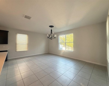 423 Kestrel Drive - Photo Thumbnail 4