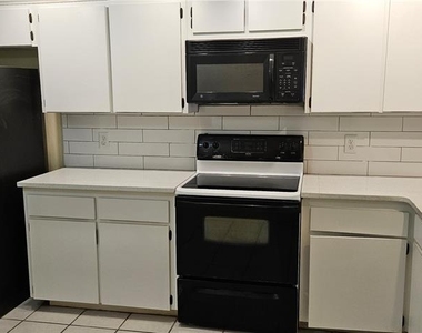 2 Escondido Circle - Photo Thumbnail 1