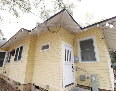 834 E University Avenue - Photo Thumbnail 16