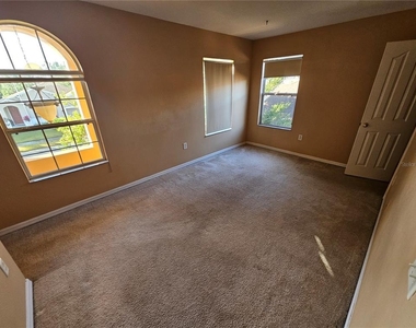 1881 Strathmore Circle - Photo Thumbnail 14