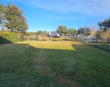 1881 Strathmore Circle - Photo Thumbnail 15