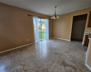 1881 Strathmore Circle - Photo Thumbnail 3