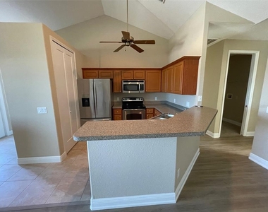 10365 Pendleton Avenue - Photo Thumbnail 2