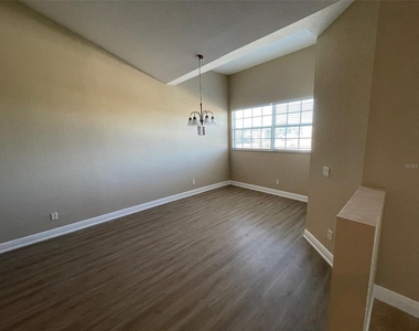 10365 Pendleton Avenue - Photo Thumbnail 5