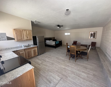 4640 La Luz Avenue - Photo Thumbnail 1