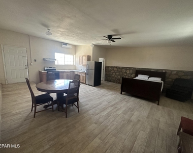 4640 La Luz Avenue - Photo Thumbnail 3
