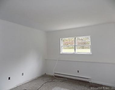 74 Belair Drive - Photo Thumbnail 4