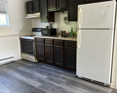 74 Belair Drive - Photo Thumbnail 5