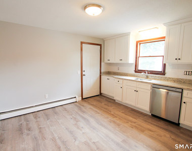 17 Pinehurst Avenue - Photo Thumbnail 3