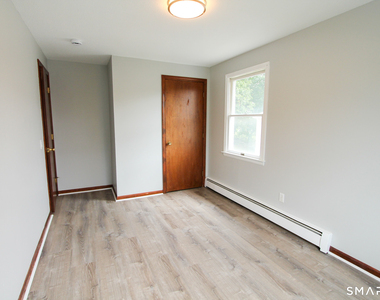 17 Pinehurst Avenue - Photo Thumbnail 17