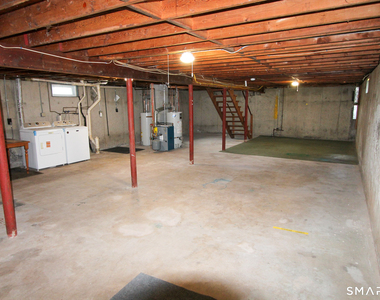 17 Pinehurst Avenue - Photo Thumbnail 20
