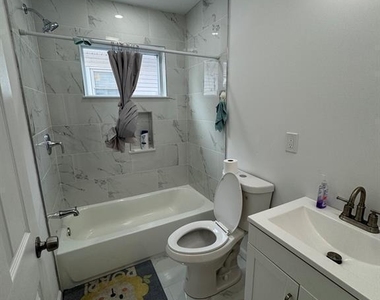 695 Shelton Street - Photo Thumbnail 2