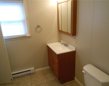 114 Grant St - Photo Thumbnail 13