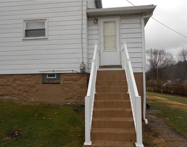 114 Grant St - Photo Thumbnail 4