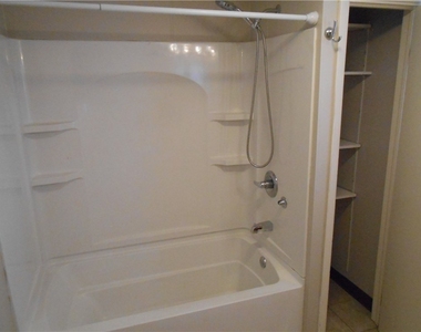 114 Grant St - Photo Thumbnail 14