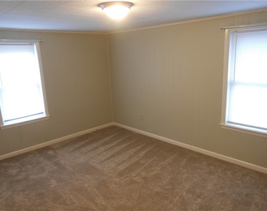 114 Grant St - Photo Thumbnail 17