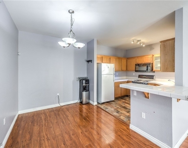 1830 N Buffalo Drive - Photo Thumbnail 6