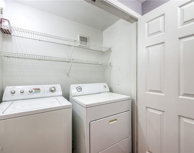 1830 N Buffalo Drive - Photo Thumbnail 21
