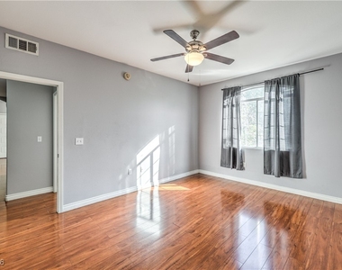 1830 N Buffalo Drive - Photo Thumbnail 14