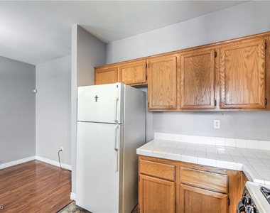 1830 N Buffalo Drive - Photo Thumbnail 12
