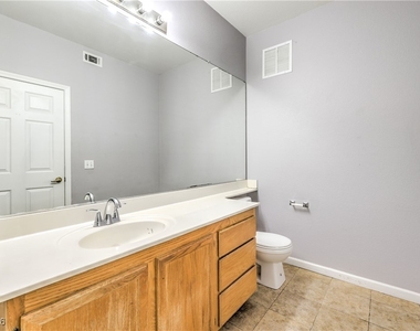 1830 N Buffalo Drive - Photo Thumbnail 17