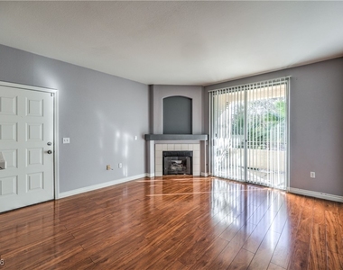 1830 N Buffalo Drive - Photo Thumbnail 4