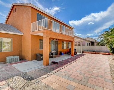 1116 Stoneypeak Avenue - Photo Thumbnail 24