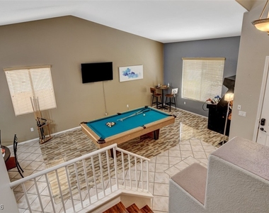 1116 Stoneypeak Avenue - Photo Thumbnail 9