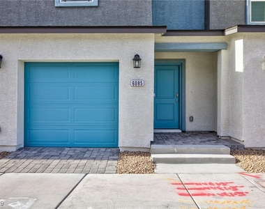 6085 Lily Garden Street - Photo Thumbnail 2