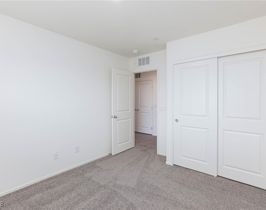 6085 Lily Garden Street - Photo Thumbnail 22