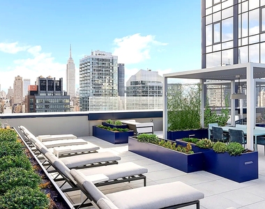 West 38th Street, New York, NY 10018 - Photo Thumbnail 8