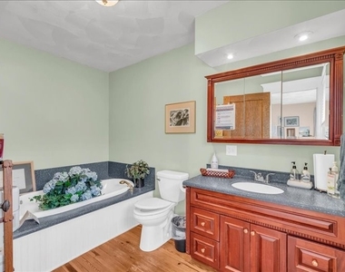 217 Jefferson Avenue - Photo Thumbnail 4
