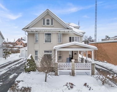 217 Jefferson Avenue - Photo Thumbnail 1