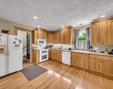 217 Jefferson Avenue - Photo Thumbnail 5