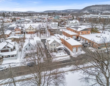 217 Jefferson Avenue - Photo Thumbnail 11